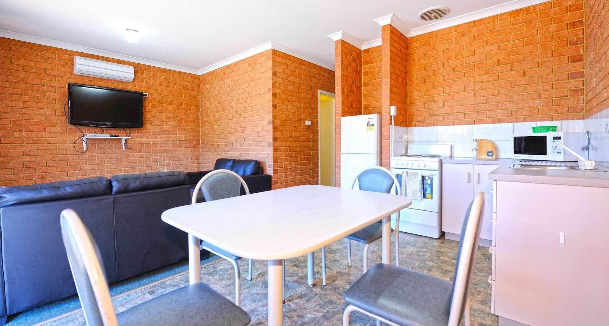 Abrolhos Reef Lodge Geraldton Ngoại thất bức ảnh